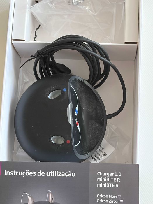 Par de Aparelhos Auditivos Oticon More miniRITE R (Recarregáveis) + Carregador