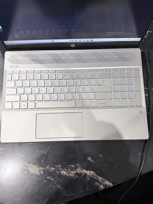 Loptop HP pavilion 15-cs0050ur