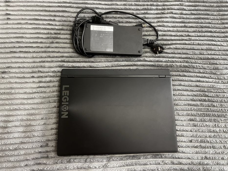 Потужний ноутбук Lenovo Legion Y540-15IRH i7 16GB SSD 512GB HDD 1TB