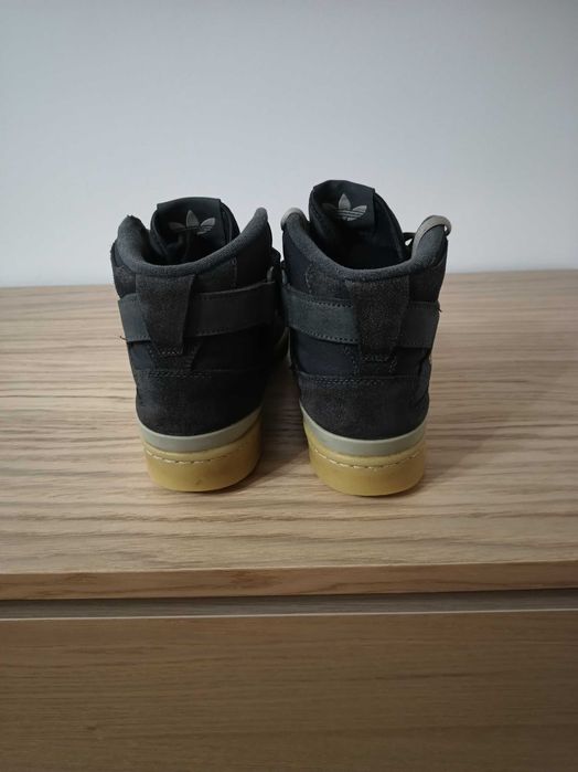 Продам кросовки Adidas Forum Mid