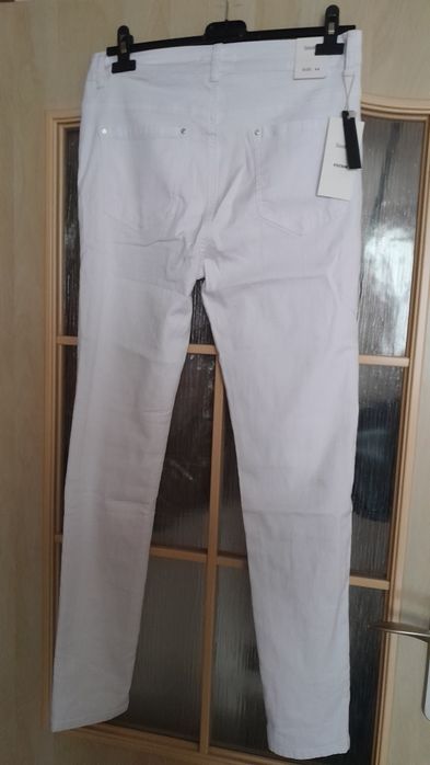 Nowe spodnie Goodies 44