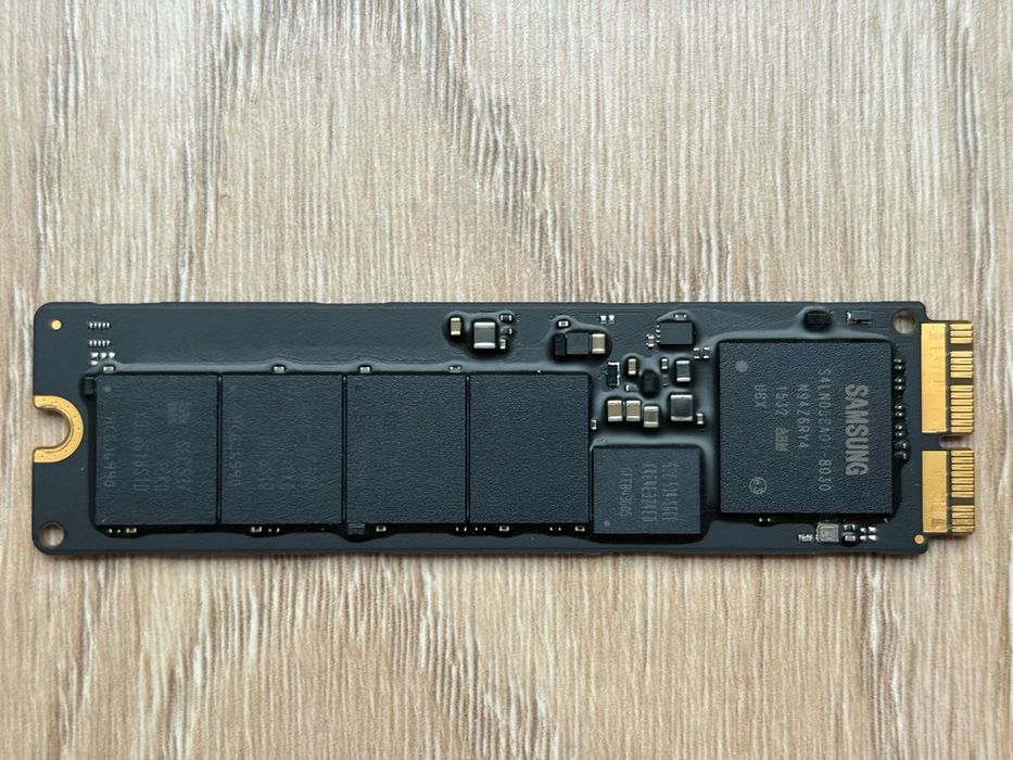 Samsung SSD 128 GB MZ-JPV1280/0A4 MacBook Pro/Air