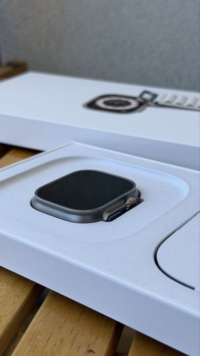 Apple Watch Ultra - 49mm C/ Novo