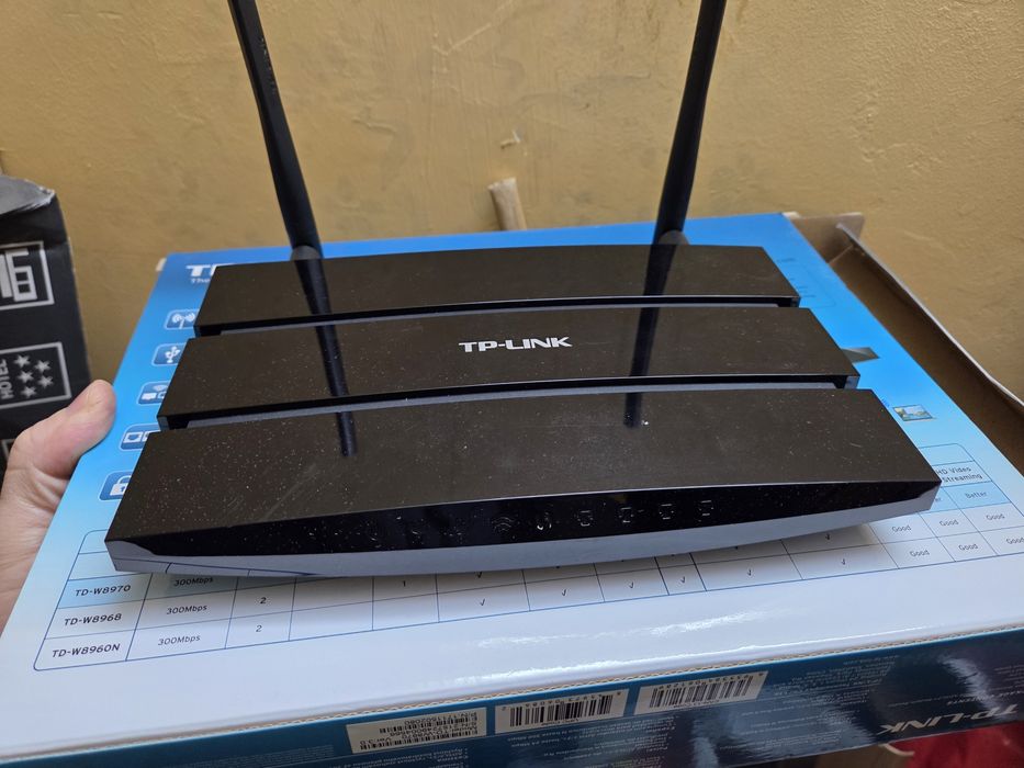 Router TP-link TD W8970
