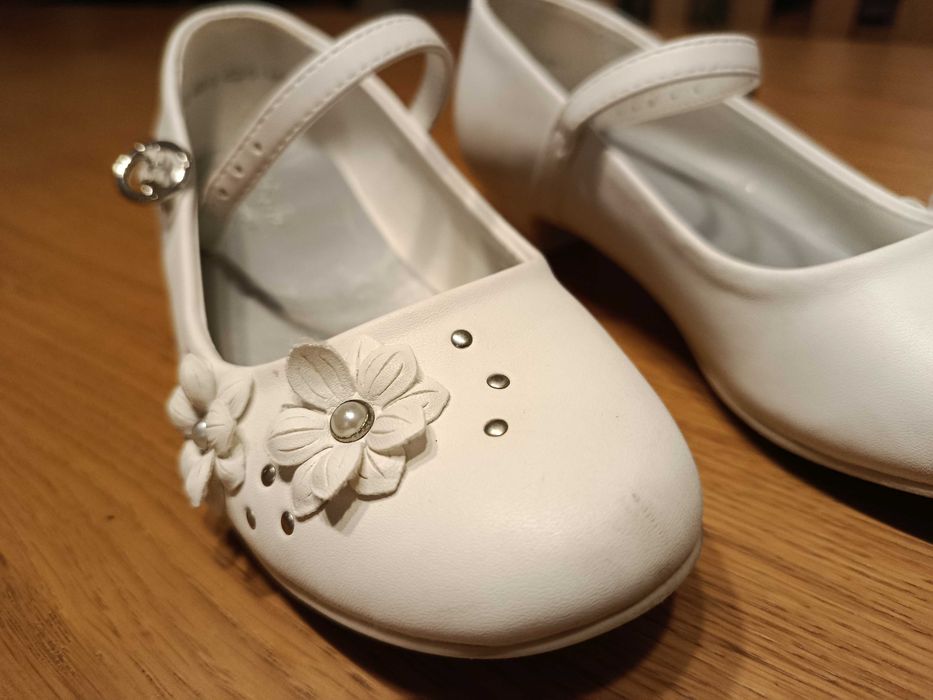 Eleganckie buty dla dziewczynki - rozmiar 29 - obcas - komunia, ślub