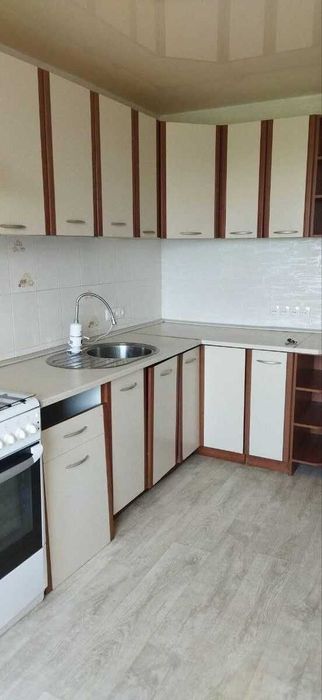 Продам 3-комнатную квартиру Центр