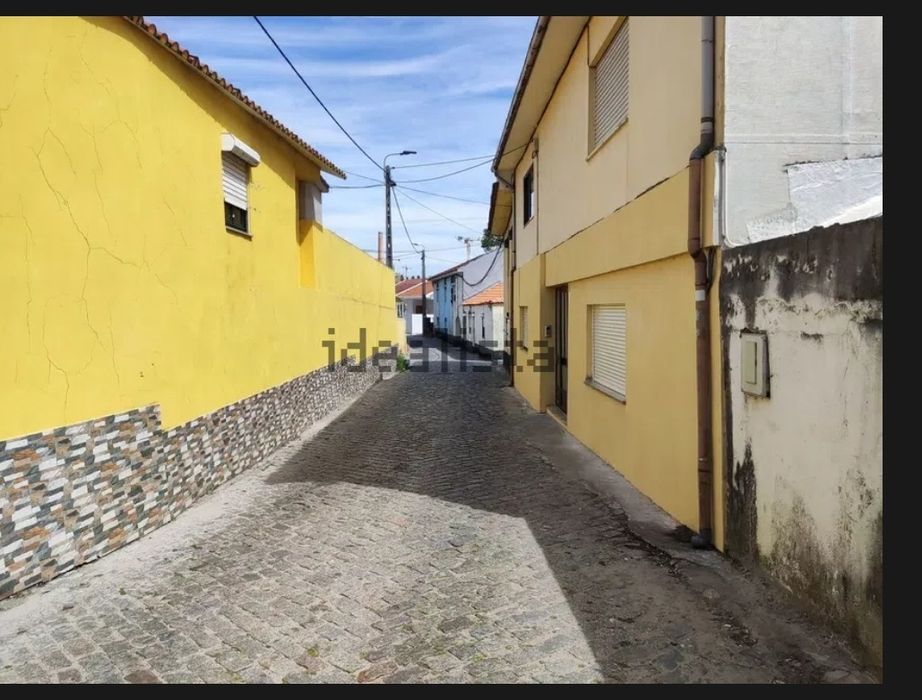 Arrendo T2 a 600m do mar