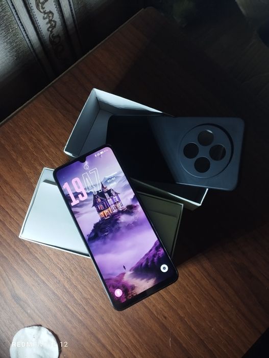 Телефон Xiaomi Redmi 14C