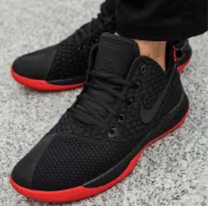 Кросівки чоловічі Nike Lebron Witness III Red