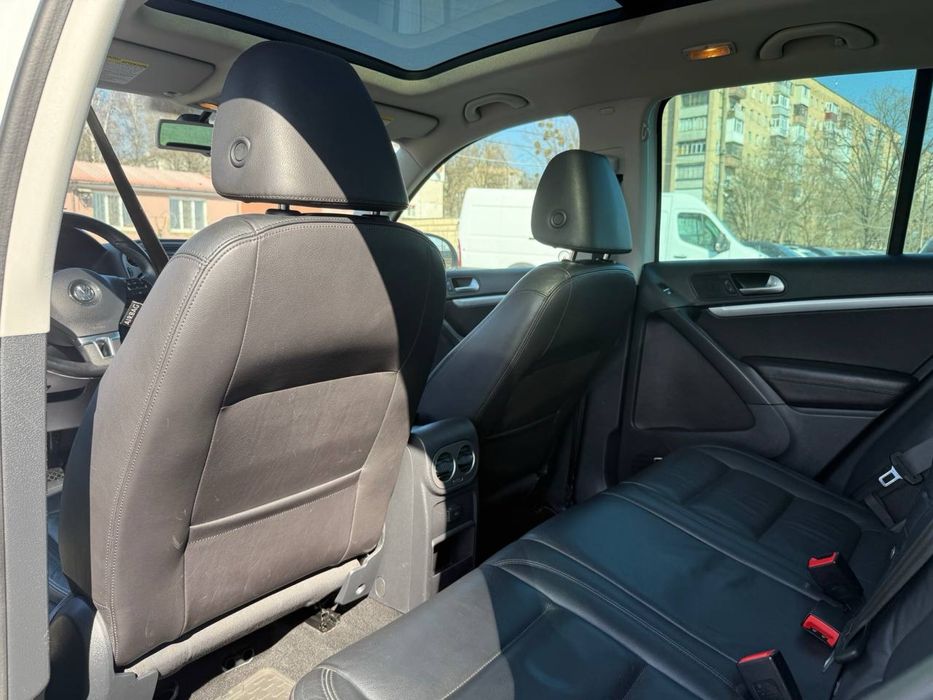 Volkswagen Tiguan 2017 року на максимальній комплектації