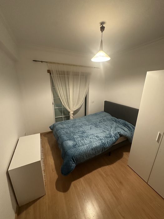 Quarto para arrendar