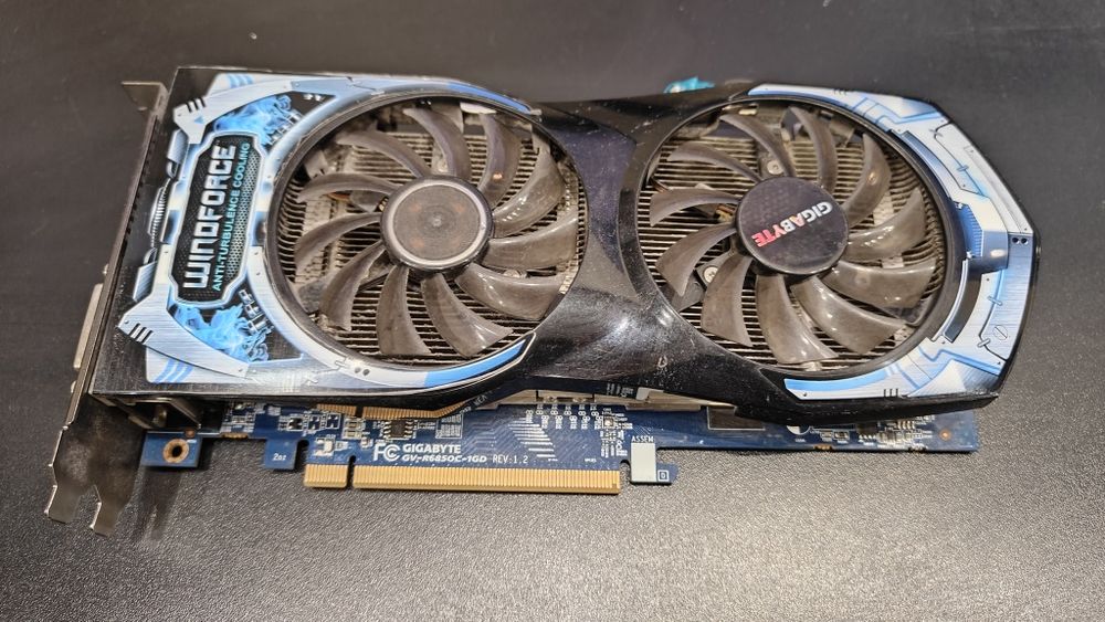 Gigabyte GV-R6850C-1GD