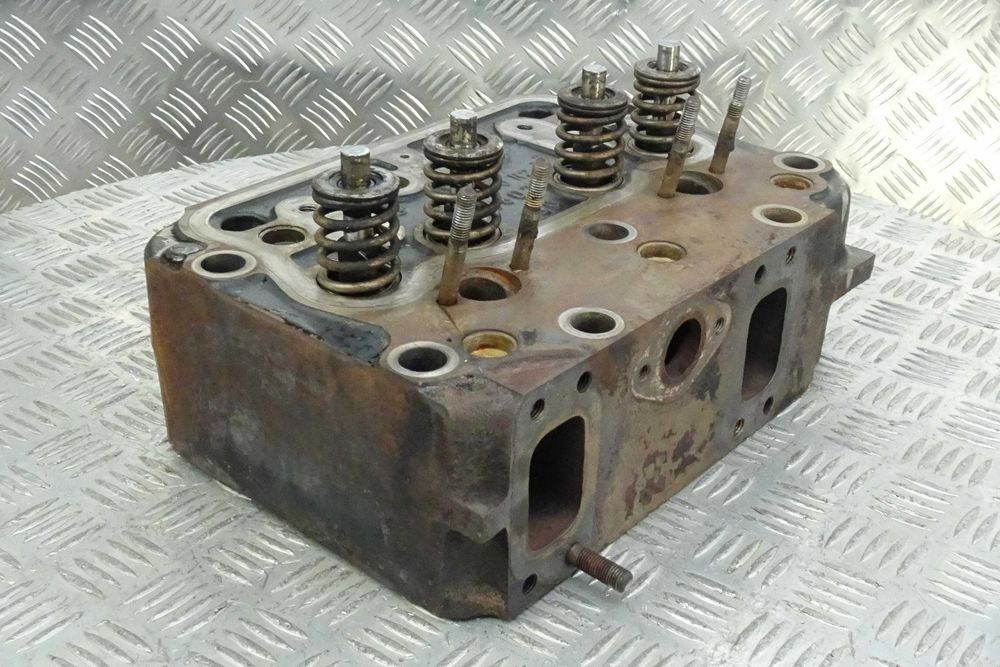 Głowica do silnika Hanomag D964T. Hanomag 70E