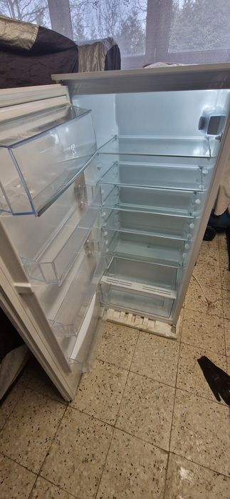 Chlodziarka Electrolux LRB3AF12S