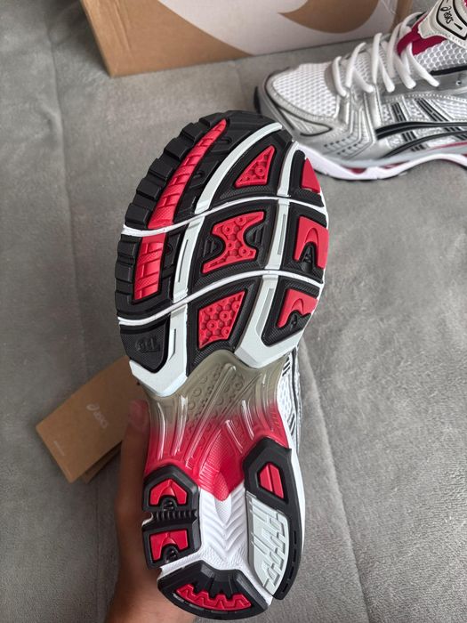 ASICS Gel-kayano 14 Red
