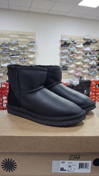 Зимові UGG виконані з натуральної шкіри , натуральна овчина 37-41р