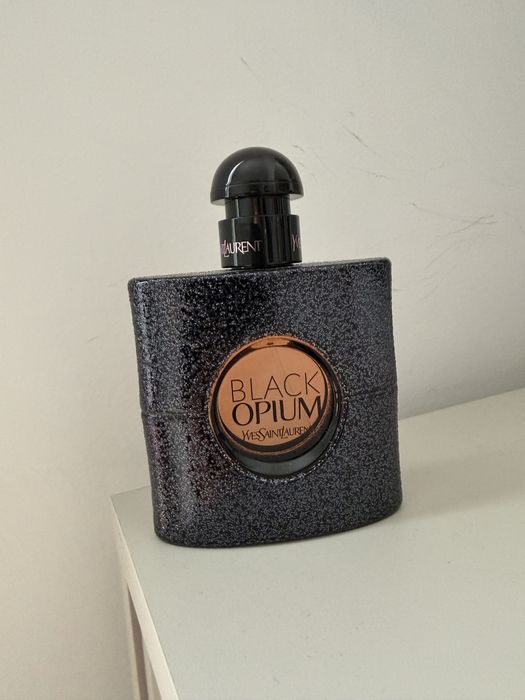 perfum ysl black opium