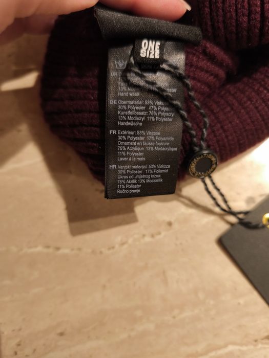 BARBOUR czapka damska nowa z metką