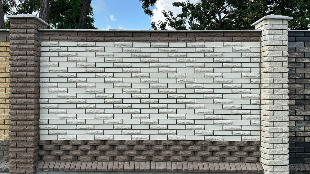 Пустотіла цегла на паркан, для стовпів паркану ТМ Євроцегла