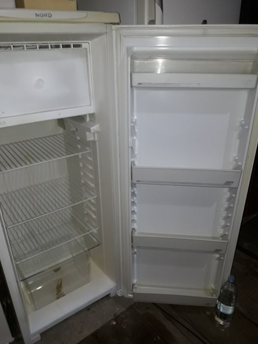 Продам бу холодильник В отличном состоянии всё работает.