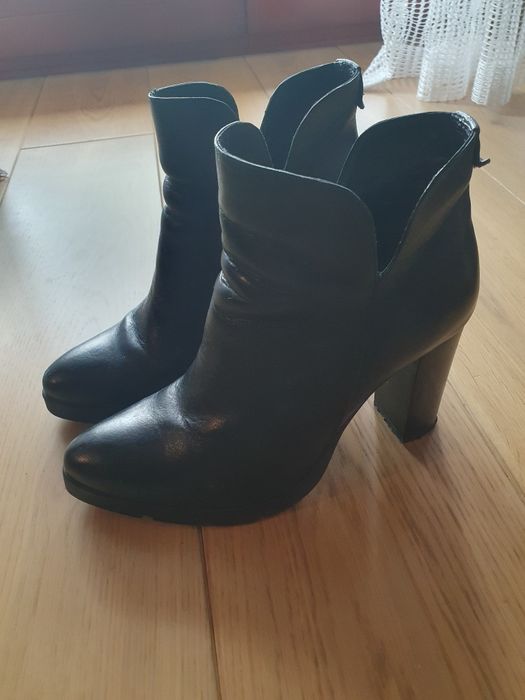 Botki skórzane Ochnik 37/38 na obcasie.