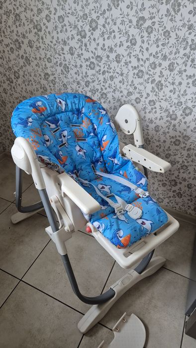 Стілець для годування