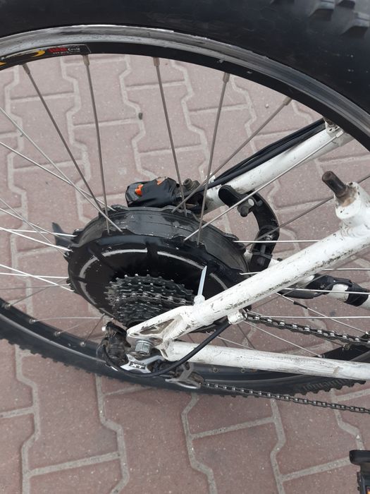 Silnik bionx 3 generacji po przeróbce  na obręczy 26