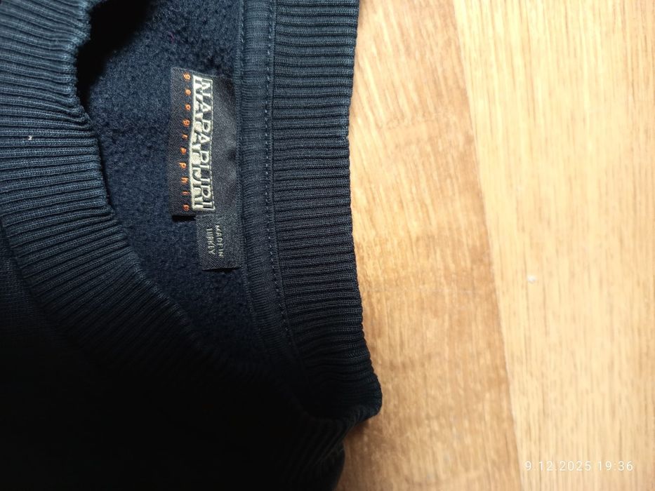 Napapijri piękne oryginalne bawełniane bluzy męskie jak nowe