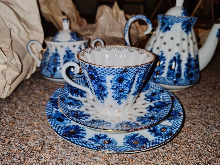 Porcelana Łomonosow ZŁOTO, serwis  do herbaty 6 osób  NOWA