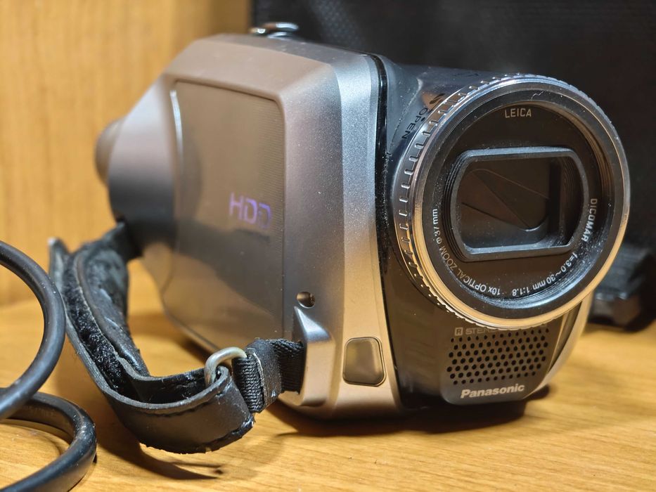 Panasonic SDR-H250EE-S + 2 батареї, зарядне та сумка