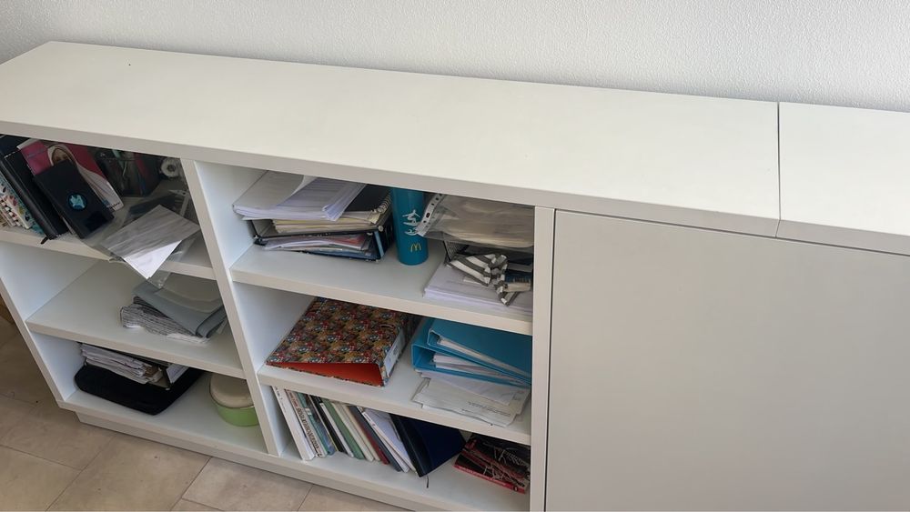 Movél branco de escritório