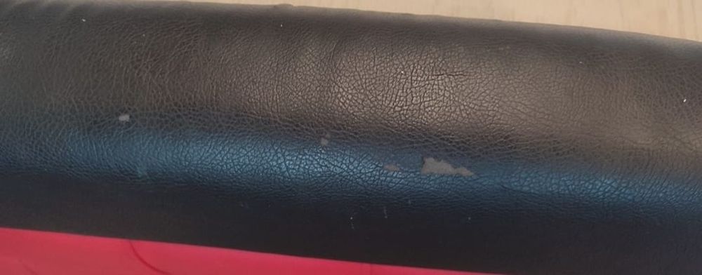 Łóżko sypialniane tapicerowane z pojemnikiem