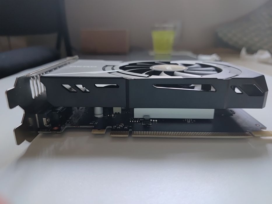 Gt 1030 AERO 2GB vram OC