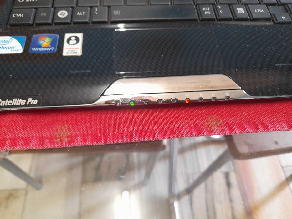 portatil toshiva satellite pro t110-11l como novo.