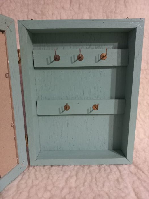 Szafka szafeczka skrzynka na klucze