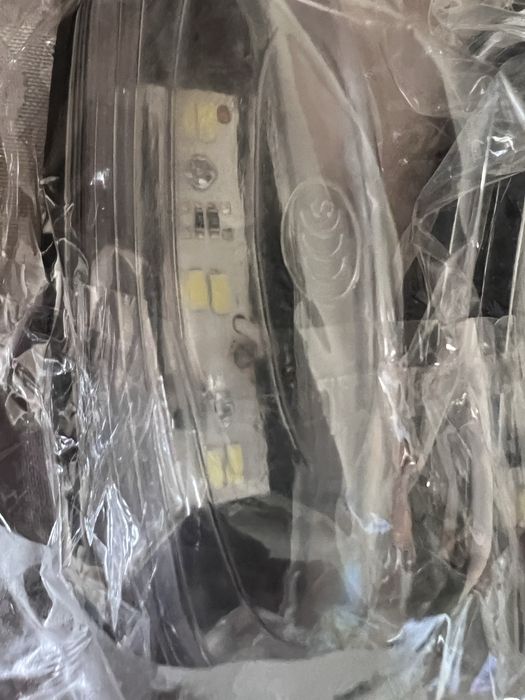 Luzes para automovel matricula e presenca