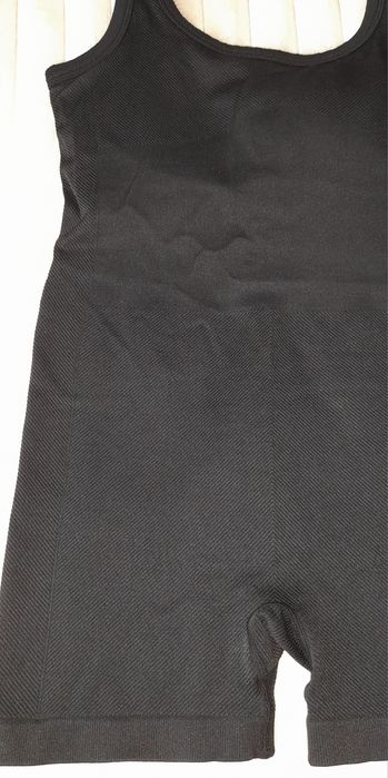 Комбінезон для спорту розмір M