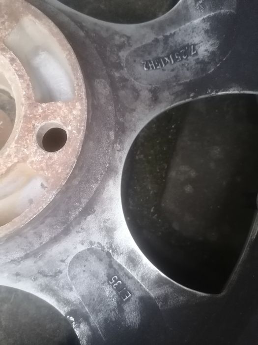 Alusy R 15 rozstaw śrub 108