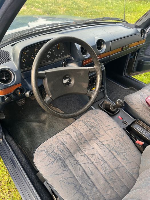 Mercedes W 123 Diesel