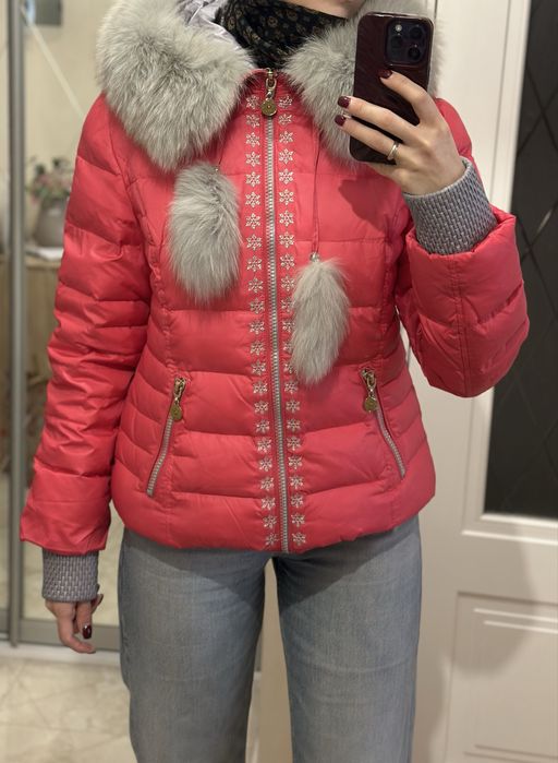 Пухова куртка з натуральним песцем розмір М/L