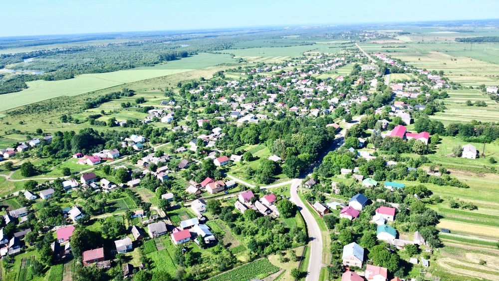 Продаж земельної ділянки в с. Семигинів з документами на житловий будинок