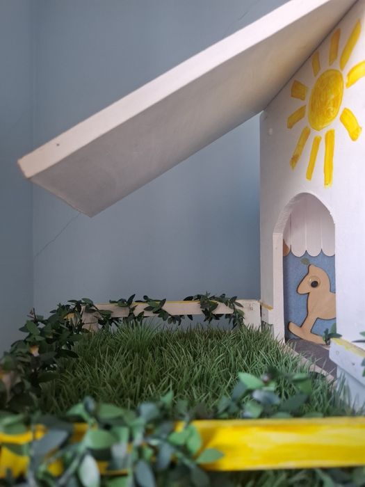 Casa de Bonecas 1,35mt (alt) x 1 mt (larg)