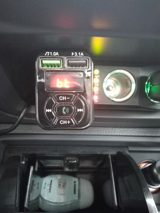 HAVIT HV-FM807BT FM-трансмиттер /FM-модулятор