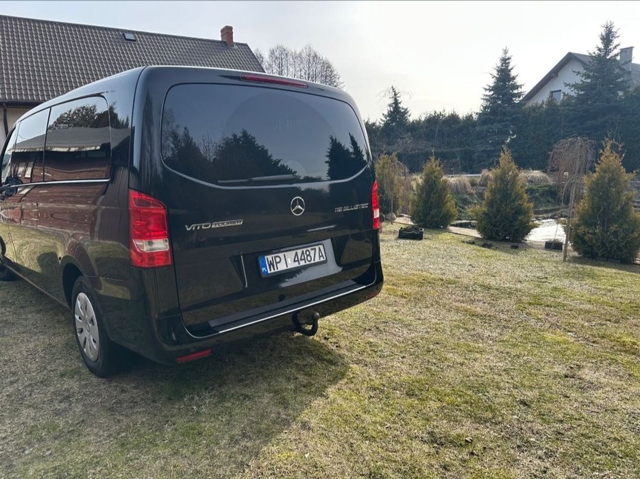Wynajem busów 9 osobowych Mercedes Vito automat