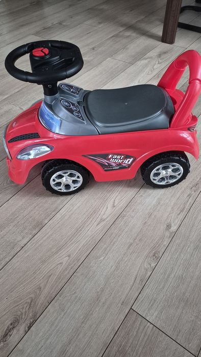 Jeżdzik dzieciecy - samochód  Mercedes.