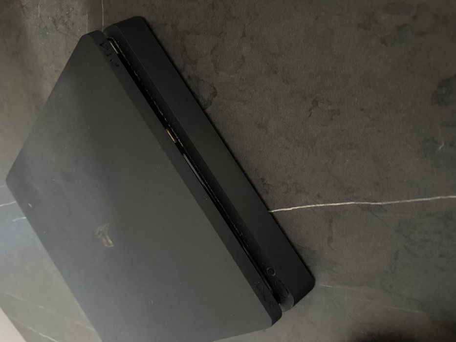 PlayStation 4 - 500Gb