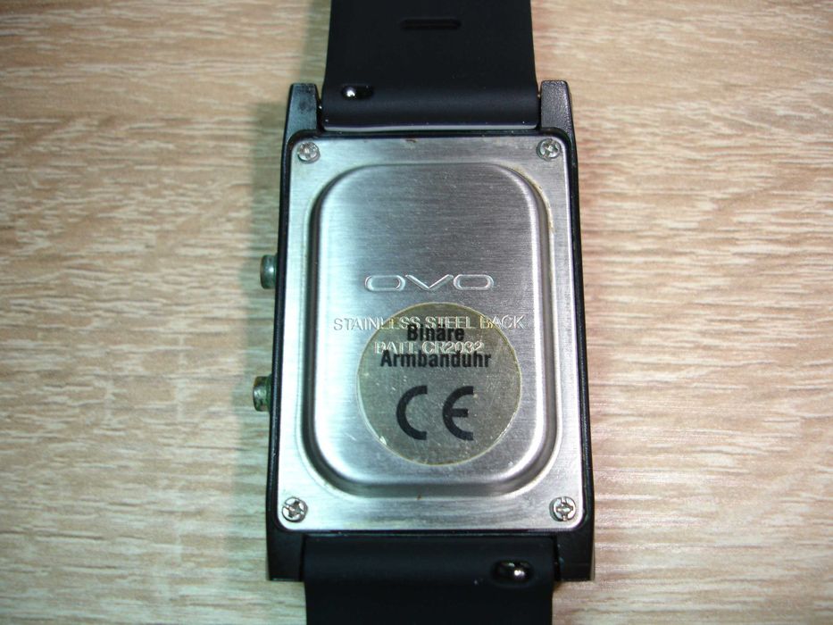 Zegarek Binarny OVO Piano style