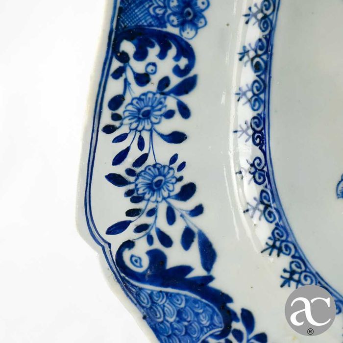 Travessa porcelana da China, Dinastia Qing Período Qianlong séc. XVIII
