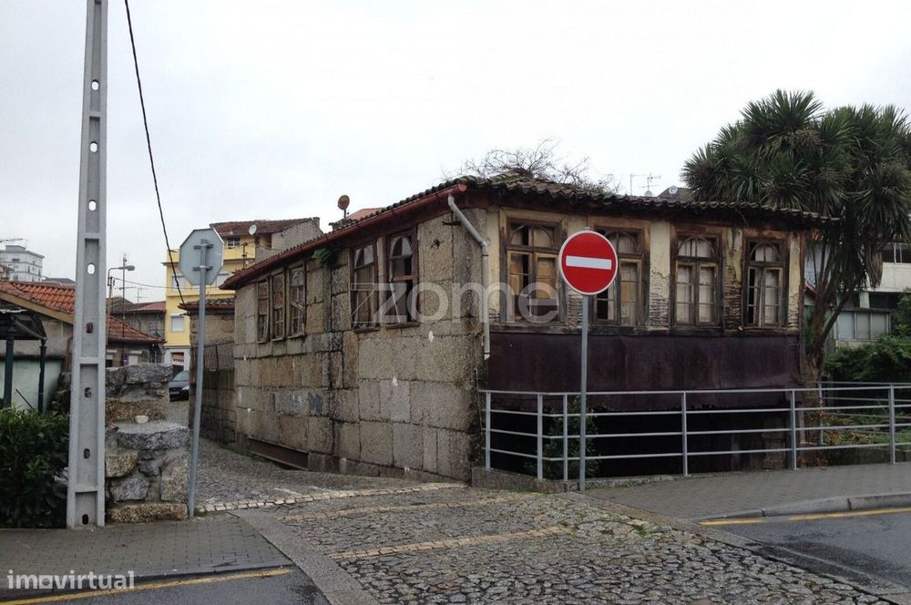 Prédio no centro de Guimarães