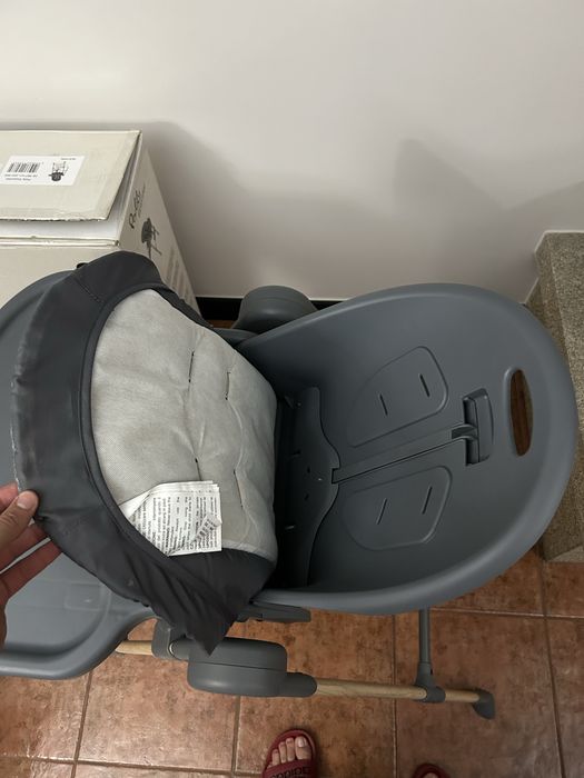 Cadeira de papa Chicco Polly Essential
